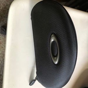 Oakley Structured Sunglasses Case